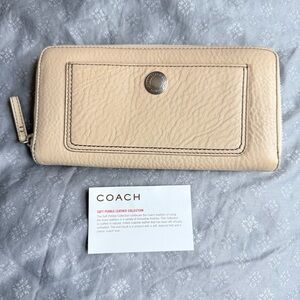 Coach Accordion Zip Wallet in Soft Pebble Leather Beige